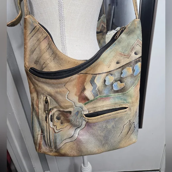 Anuschka hand painted leather handbags Hobo V Shaped - Picture 9 of 14